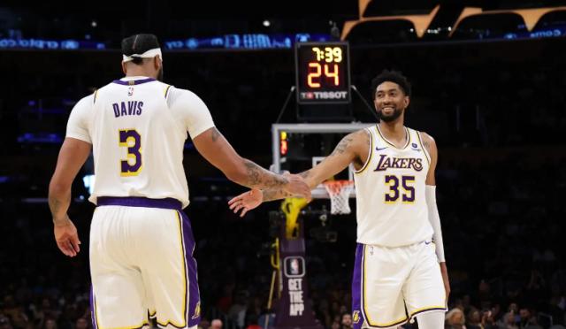 3大内线新援前来减压！浓眉内外兼修新赛季搞事情？