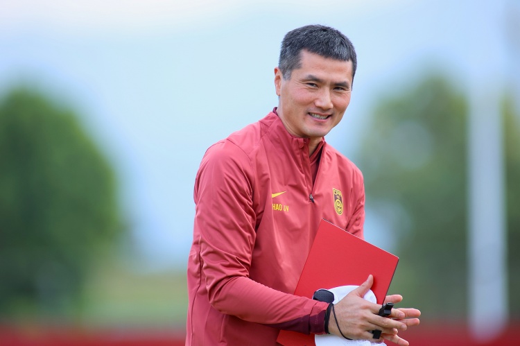 dota2直播-马德兴：邵佳一上任后放低姿态，主动加强国家队与俱乐部沟通